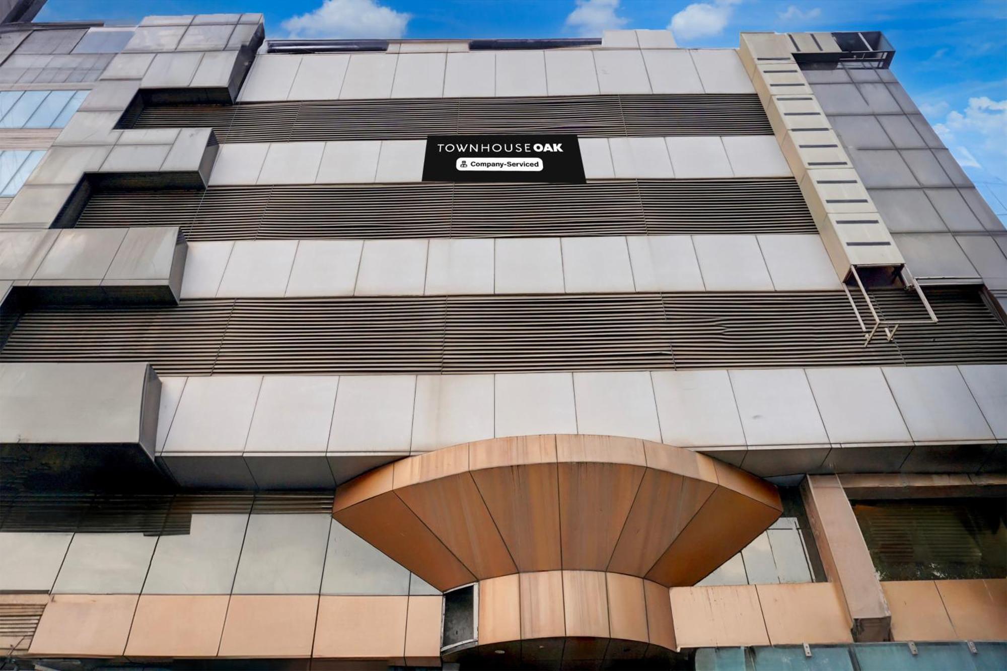 Super Townhouse Oak Jm Road Formerly Krishna Presidency Πούνε Εξωτερικό φωτογραφία